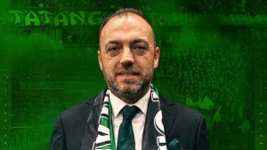 Sakaryaspor'da başkanlığa yeniden Enes Zengin seçildi